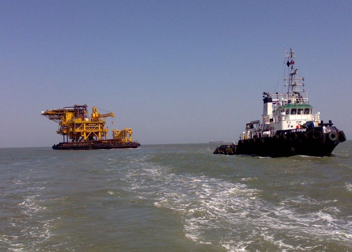 VM Pride_Towing Jacket